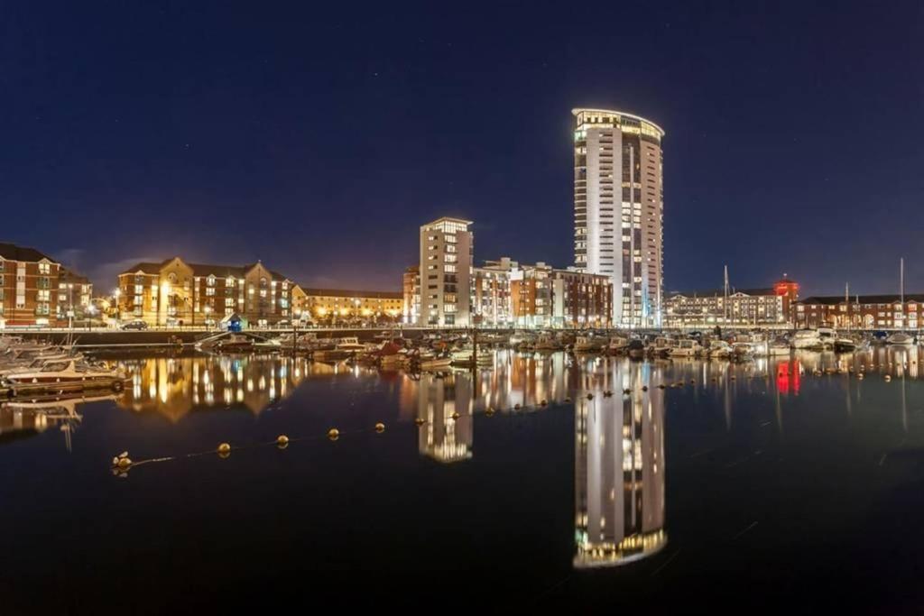 Beach On The Doorstep Meridian Tower Marina Swansea Appartement Buitenkant foto
